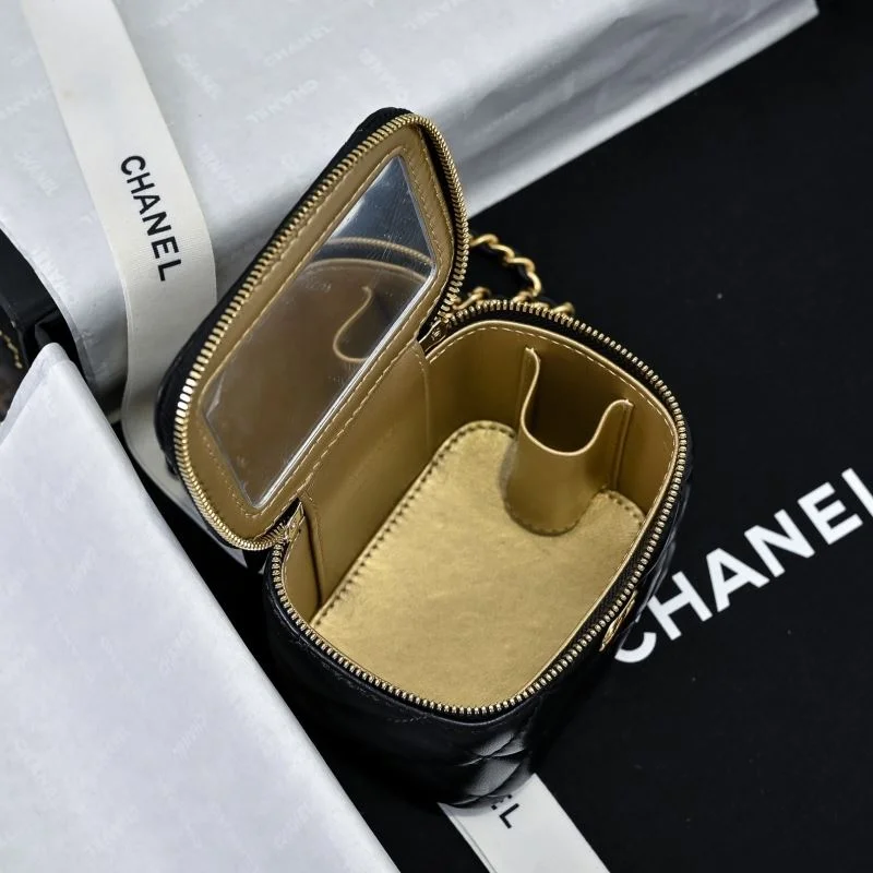 Chic Chanel Cosmetic Bags 54063