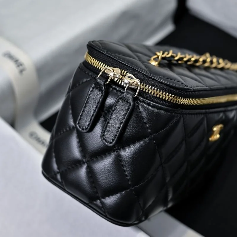 Original Chanel Cosmetic Bags 54064