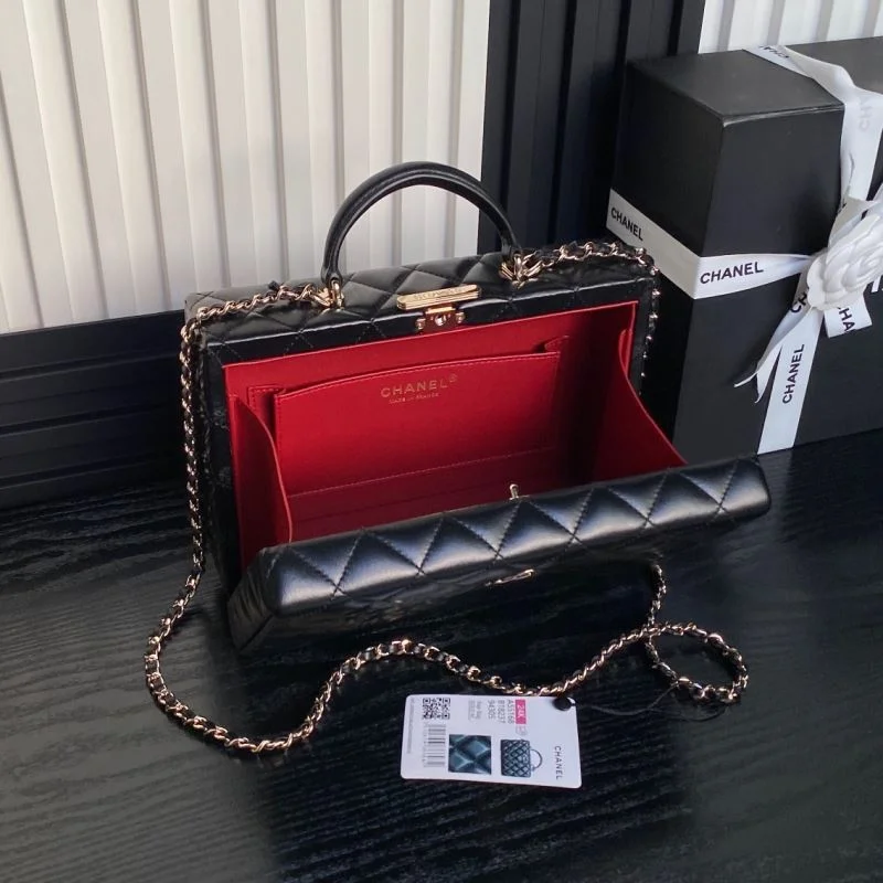 ComfortFit Chanel Cosmetic Bags 53946