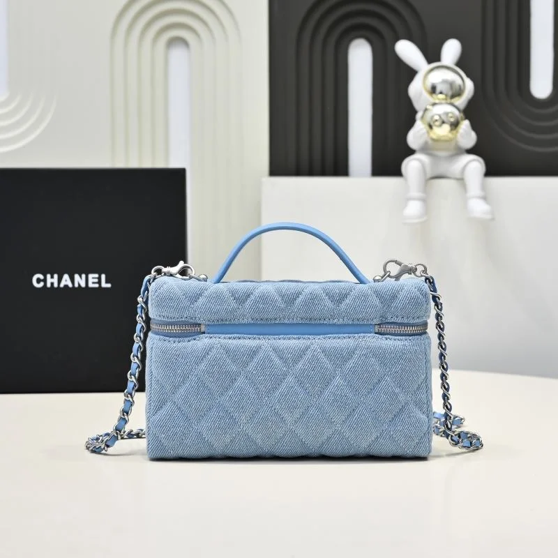 Chanel Cosmetic Bags Modern 54021