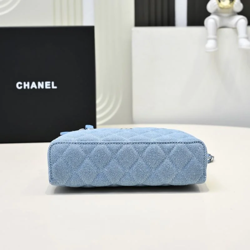 Chanel Cosmetic Bags Modern 54021