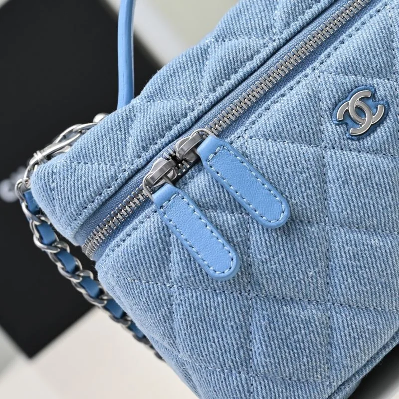 Chanel Cosmetic Bags Modern 54021