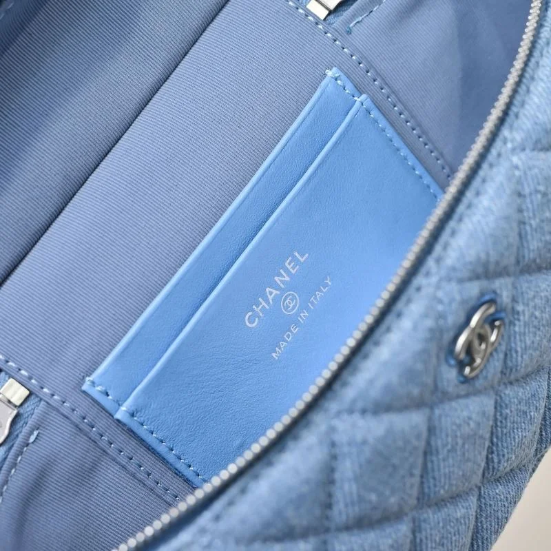 Chanel Cosmetic Bags Modern 54021