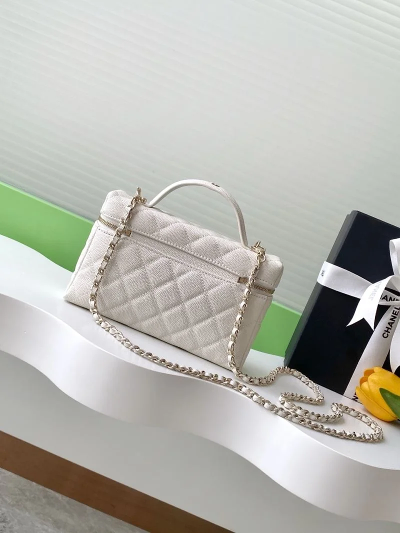 Unisex Chanel Cosmetic Bags 53968