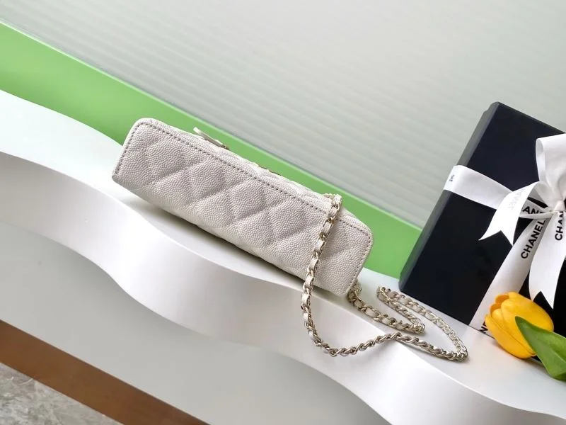 Unisex Chanel Cosmetic Bags 53968