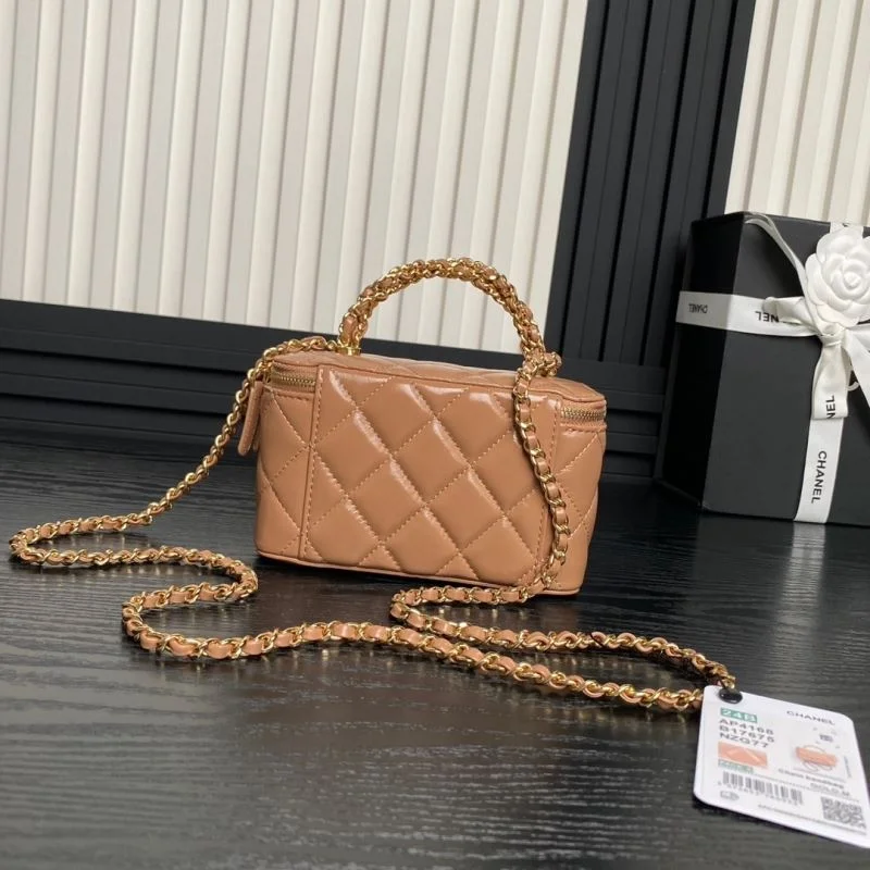Chanel Cosmetic Bags Sleek 53926