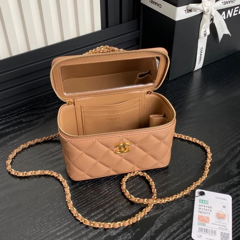 Chanel Cosmetic Bags Sleek 53926