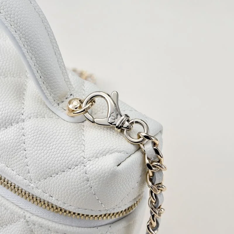 Chanel Cosmetic Bags TechFriendly 53923