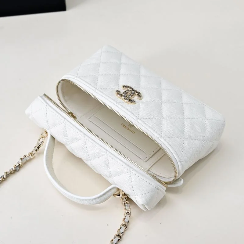 Chanel Cosmetic Bags TechFriendly 53923