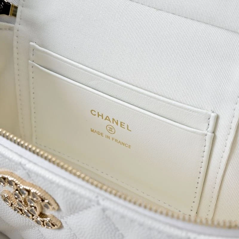 Chanel Cosmetic Bags TechFriendly 53923