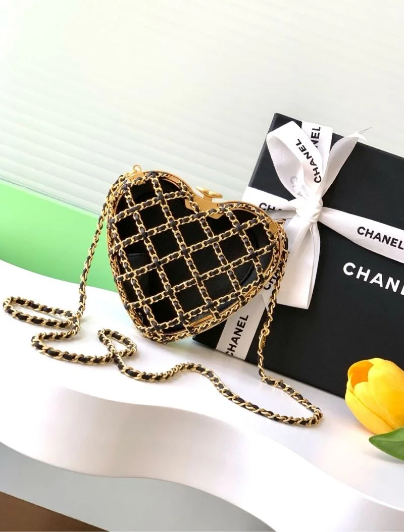 Chanel Cosmetic Bags WellDesigned 53432