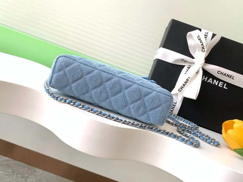 Chanel Cosmetic Bags Reliable 53420
