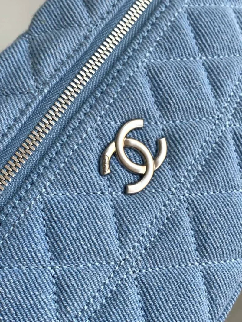 Chanel Cosmetic Bags Reliable 53420