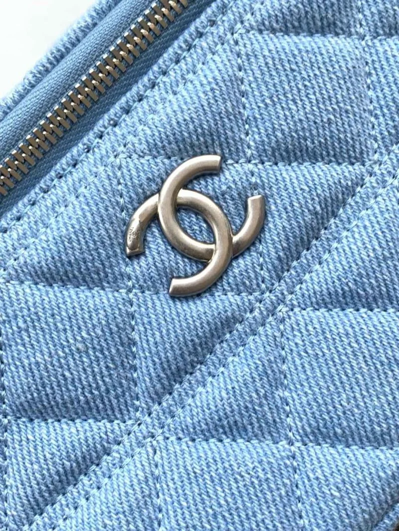 Chanel Cosmetic Bags Fashionable 53428