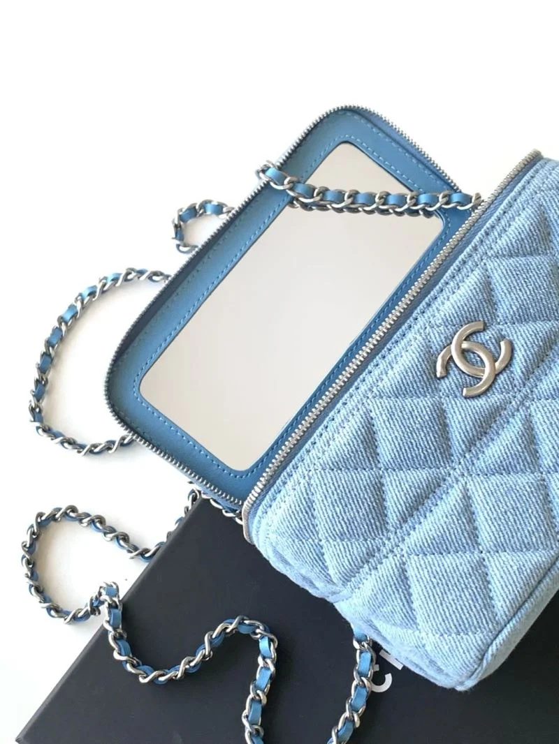 Chanel Cosmetic Bags Fashionable 53428