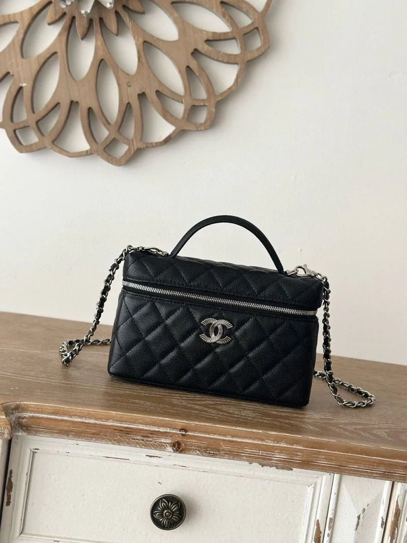 Chanel Cosmetic Bags WellDesigned 53430