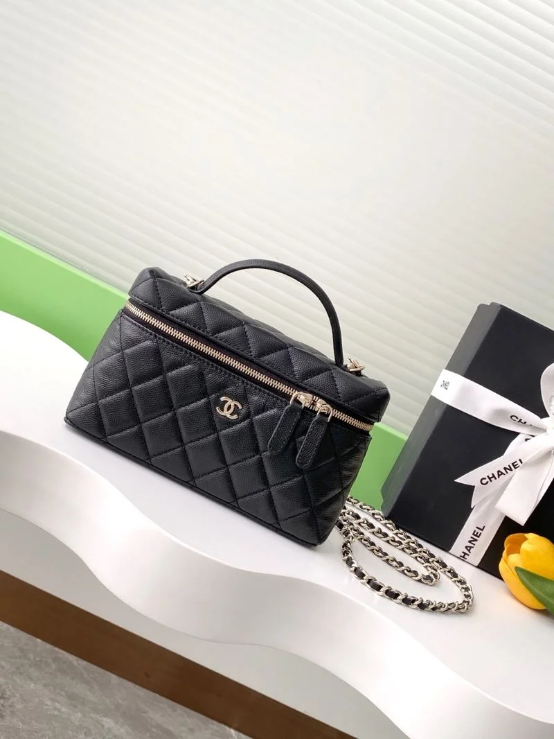 TechFriendly Chanel Cosmetic Bags 53411