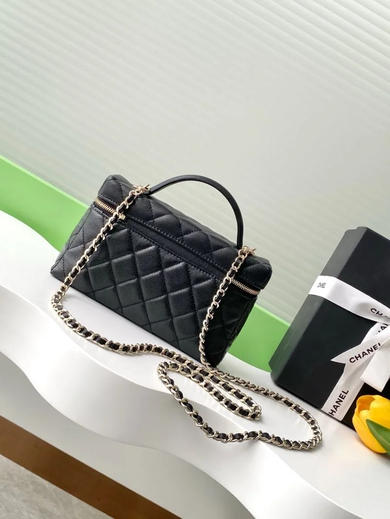 TechFriendly Chanel Cosmetic Bags 53411