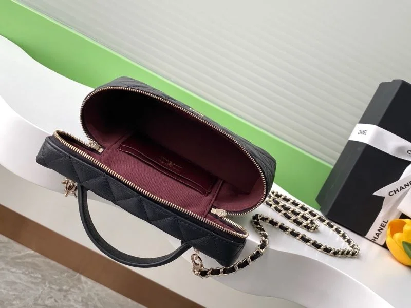 TechFriendly Chanel Cosmetic Bags 53411