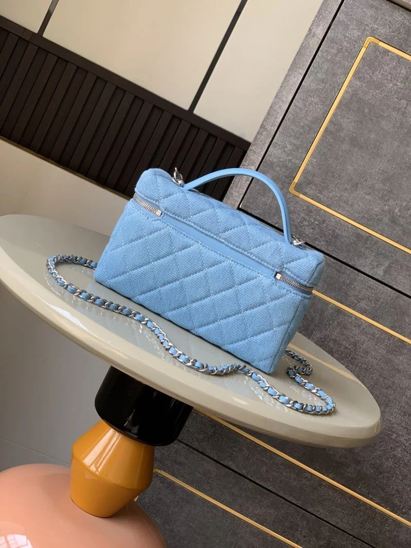 Chanel Cosmetic Bags ZipUp 53412