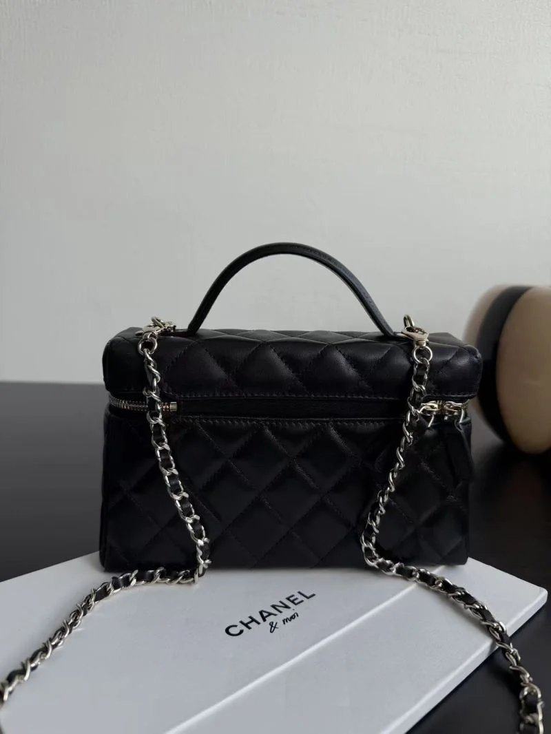 Chanel Cosmetic Bags WellDesigned 53408