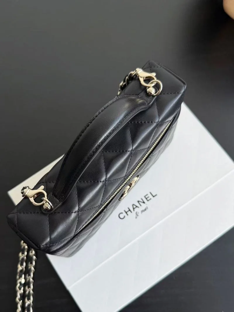Chanel Cosmetic Bags WellDesigned 53408