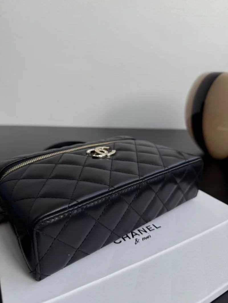 Chanel Cosmetic Bags WellDesigned 53408