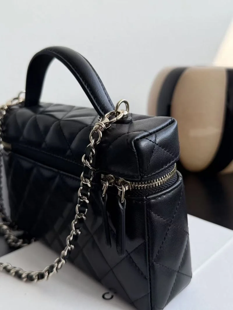 Chanel Cosmetic Bags WellDesigned 53408