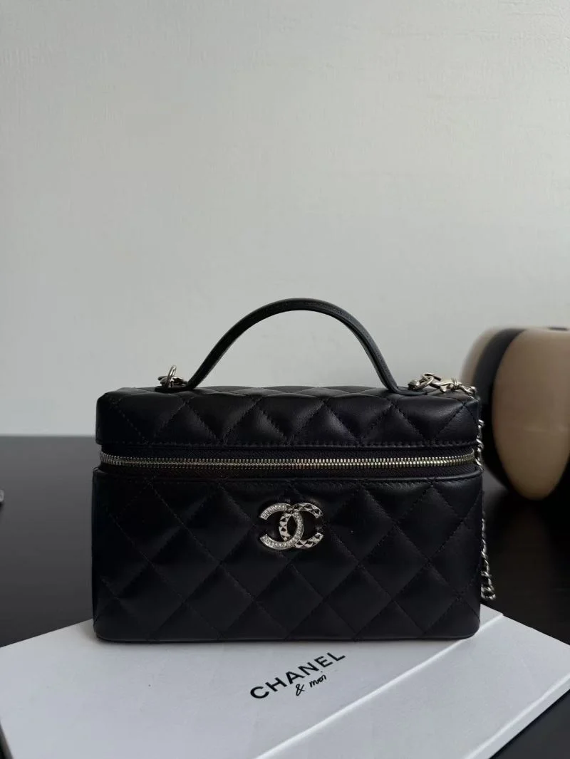 Chanel Cosmetic Bags WellDesigned 53408