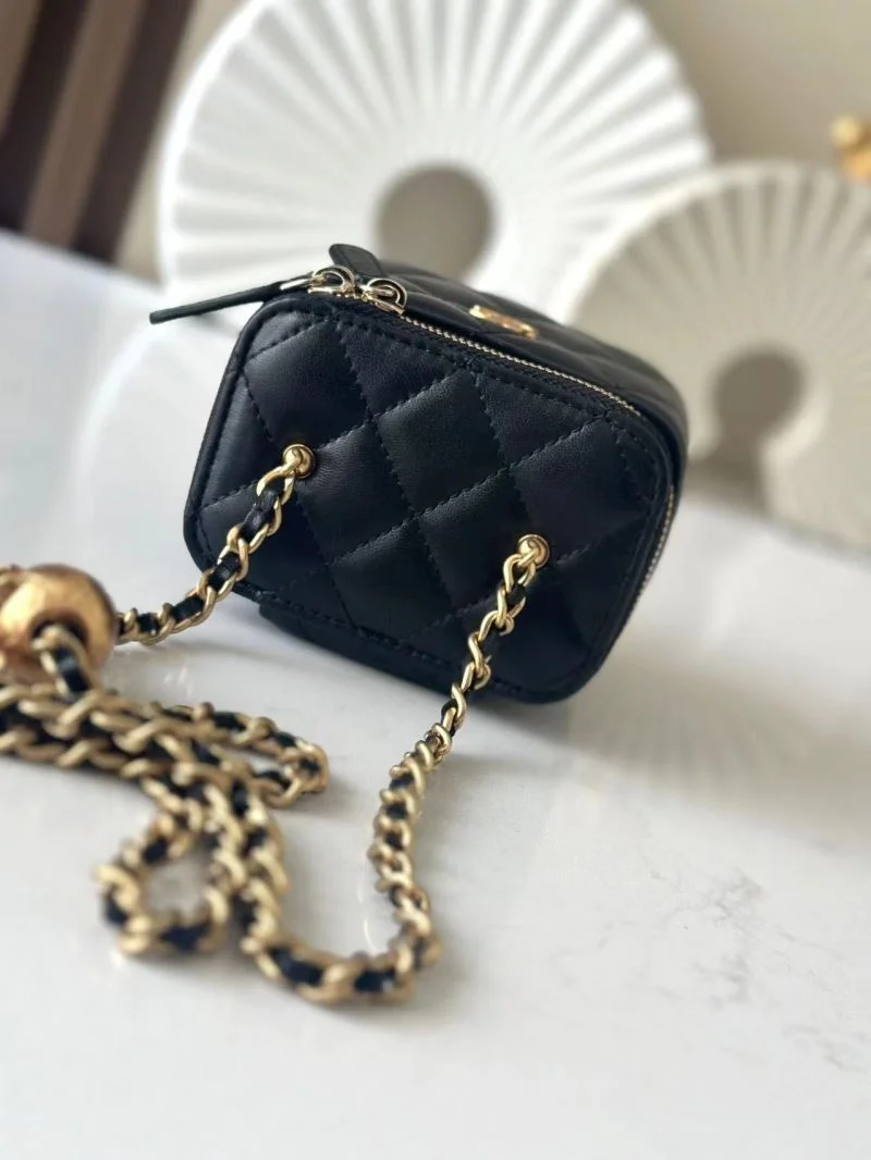 Chanel Cosmetic Bags Lightweight 53410