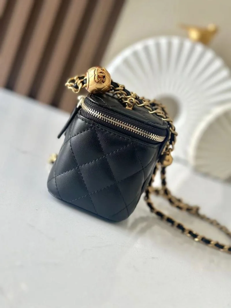 Chanel Cosmetic Bags Lightweight 53410