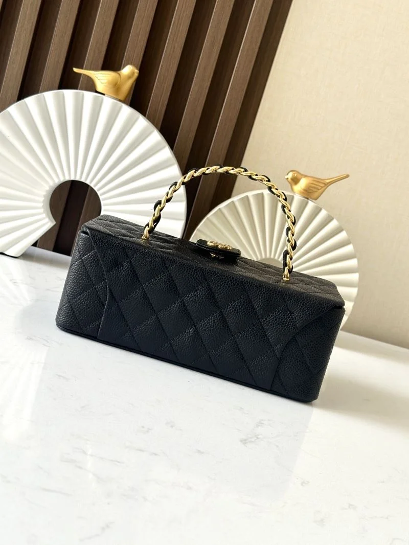 Elegant Chanel Cosmetic Bags 53403
