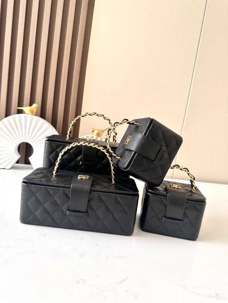 Elegant Chanel Cosmetic Bags 53403
