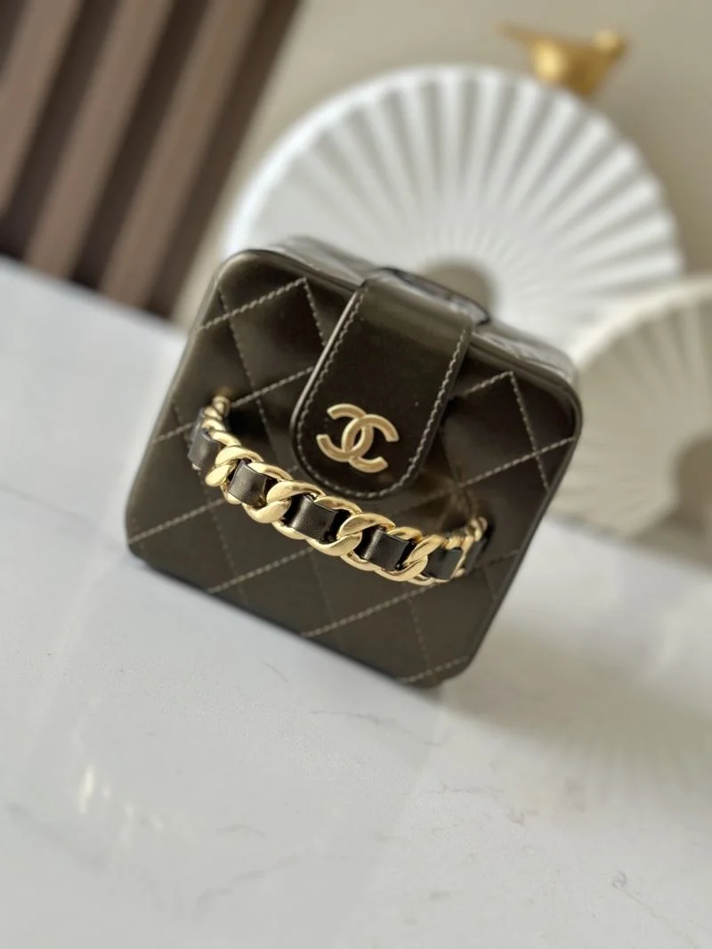 WrinkleFree Chanel Cosmetic Bags 53438