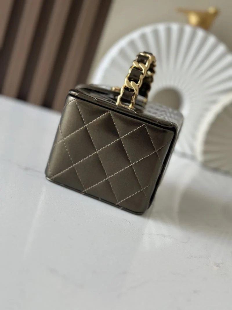 WrinkleFree Chanel Cosmetic Bags 53438