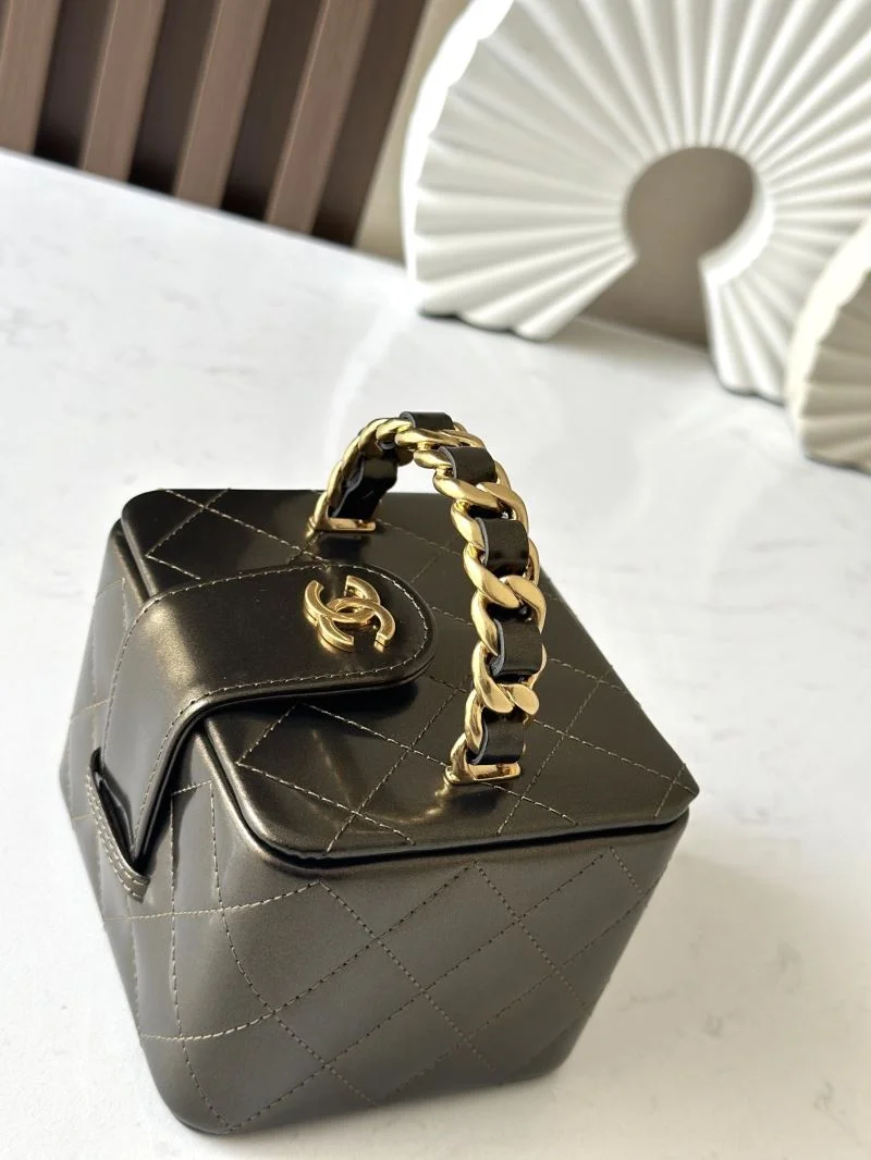 WrinkleFree Chanel Cosmetic Bags 53438