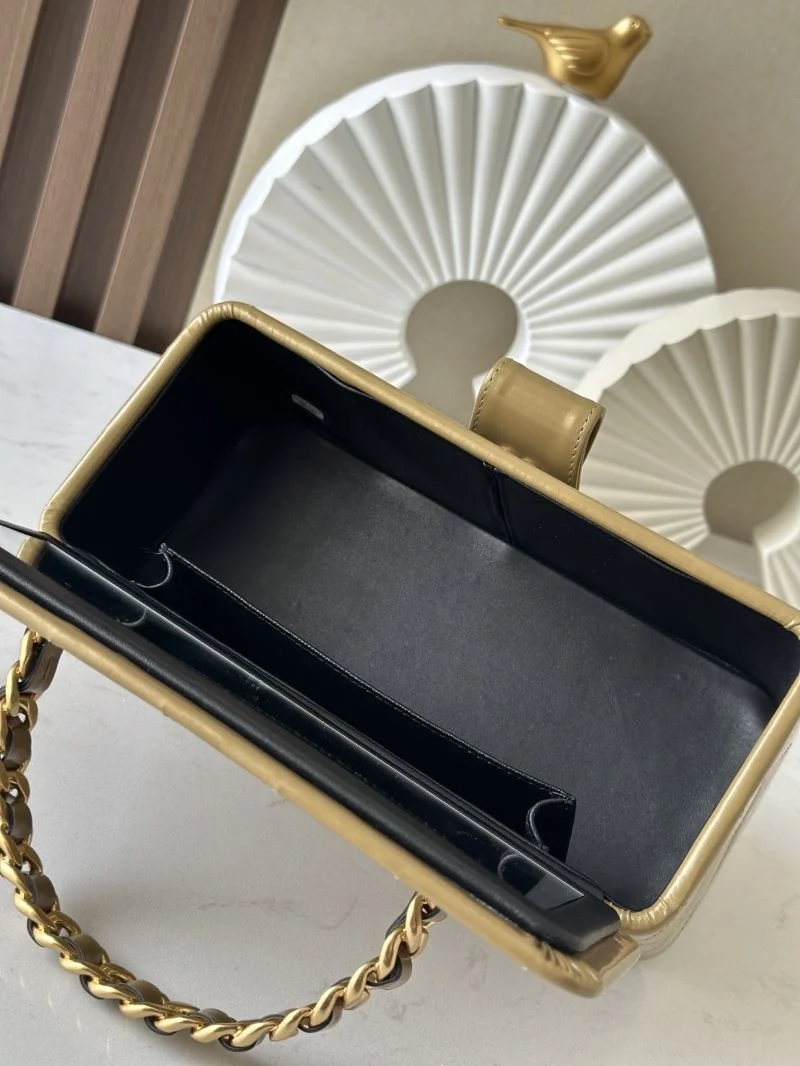 Chanel Cosmetic Bags ModernLook 53397