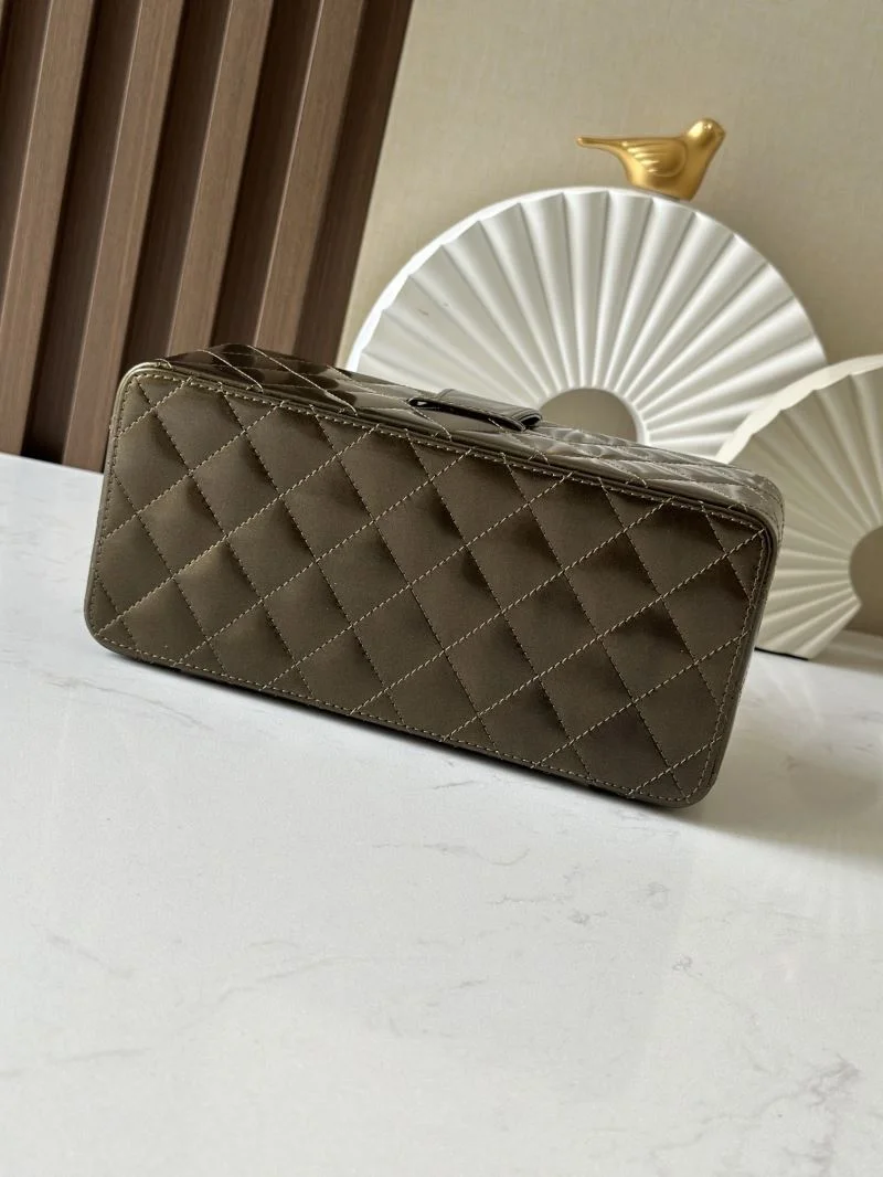 Durable Chanel Cosmetic Bags 53398
