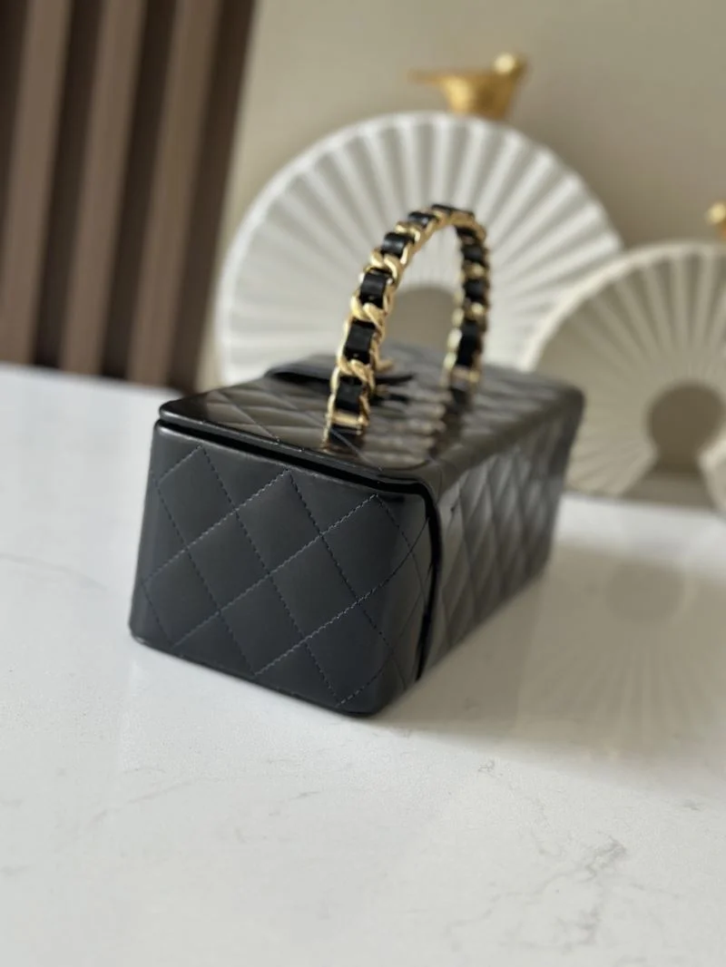 Chanel Cosmetic Bags Attractive 53391