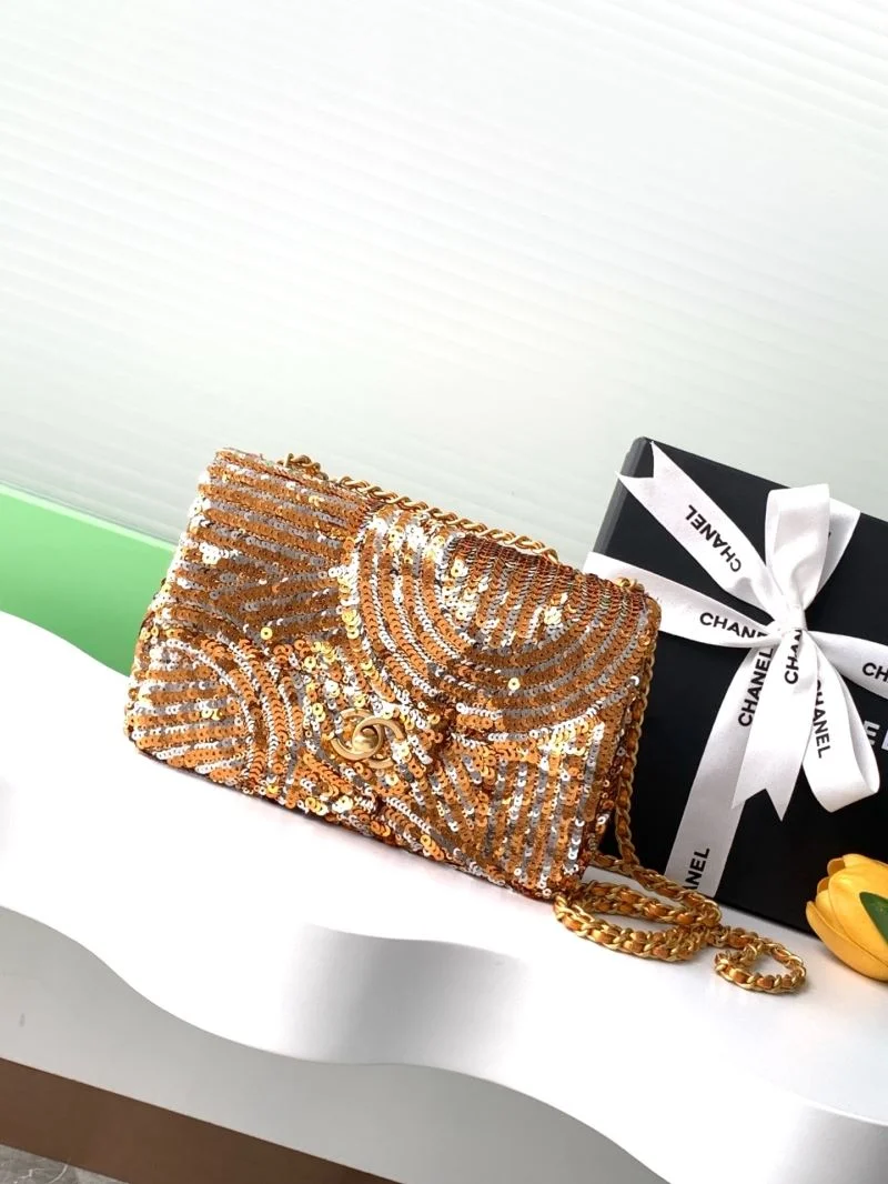Lightweight Chanel Cosmetic Bags 53376