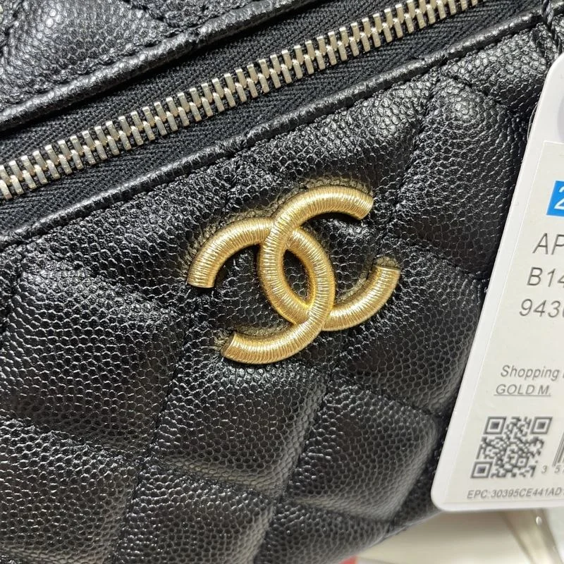 Chanel Cosmetic Bags Lightweight 53423