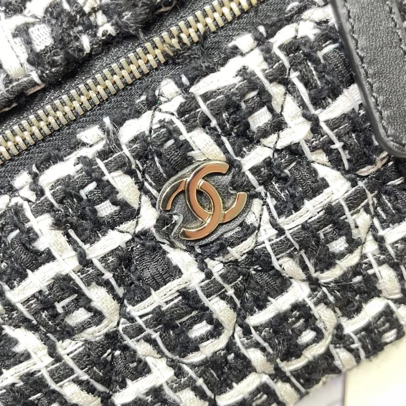 Chanel Cosmetic Bags Popular 53377