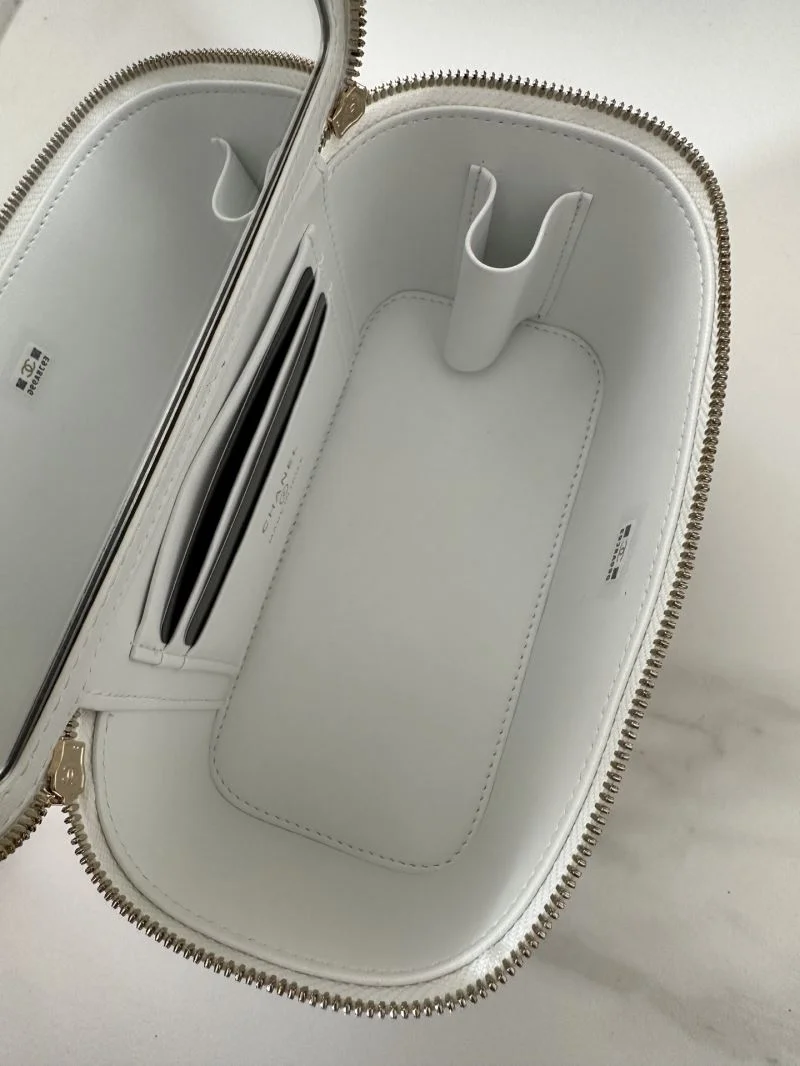 Chanel Cosmetic Bags Sustainable 53431