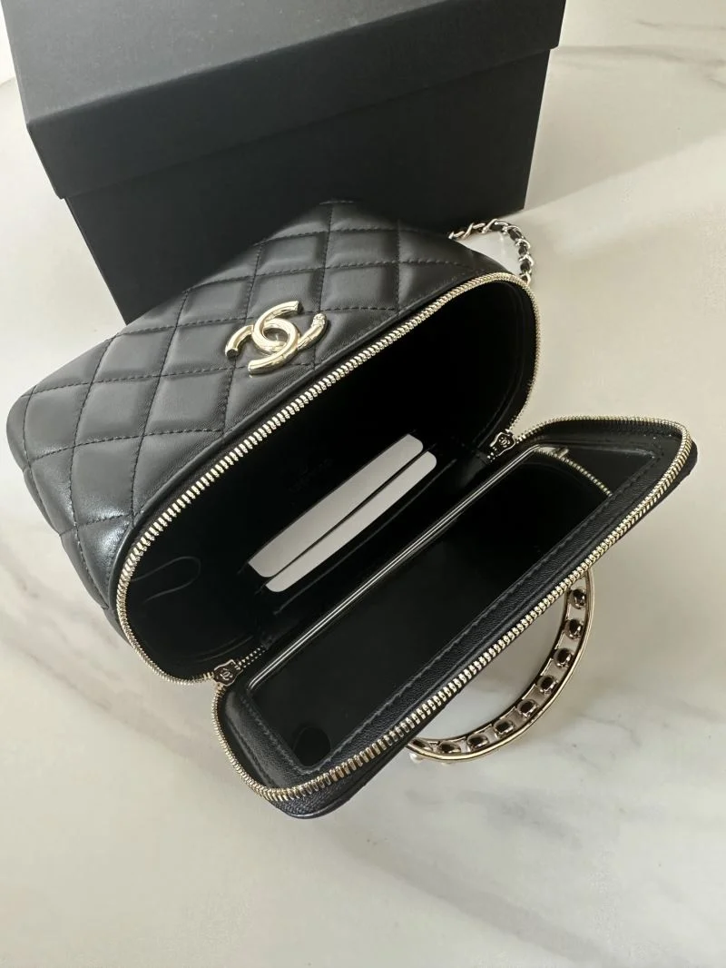 Chanel Cosmetic Bags SunProtective 53385