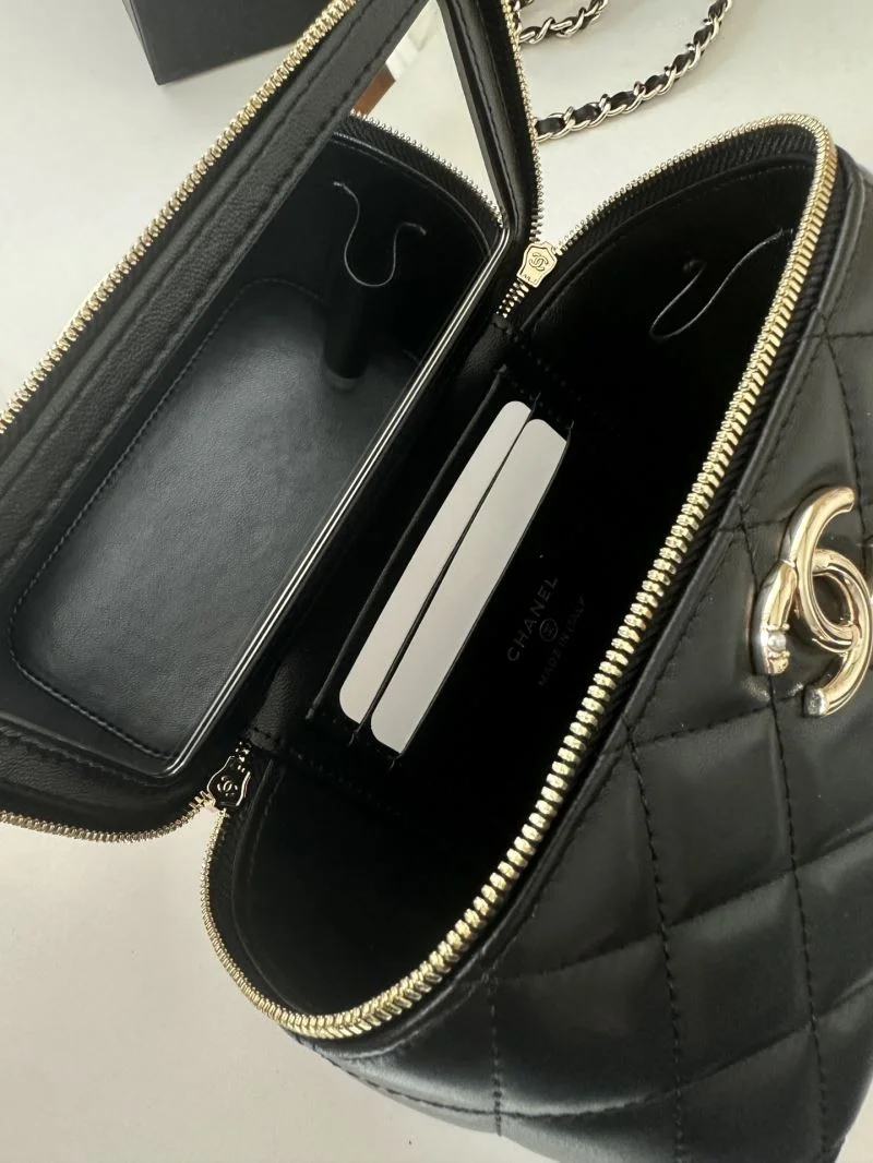 Chanel Cosmetic Bags SunProtective 53385