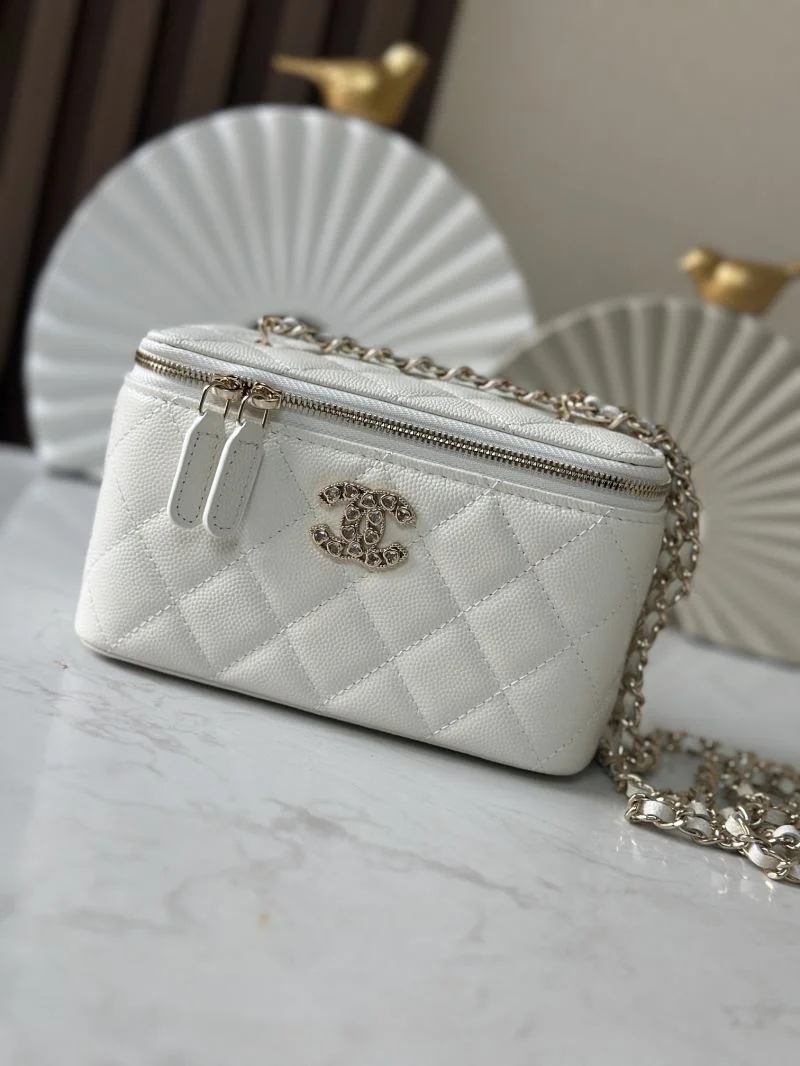Chanel Cosmetic Bags Durable 53370