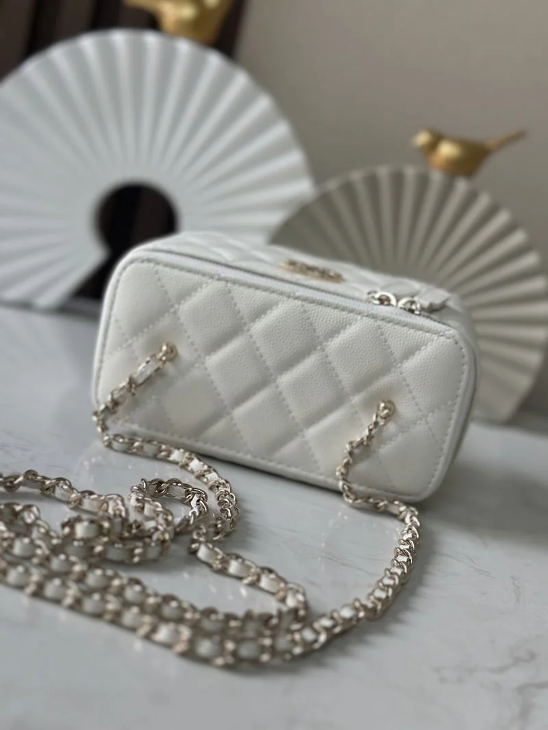 Chanel Cosmetic Bags Durable 53370