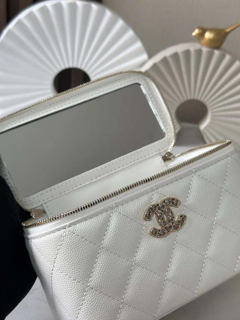 Chanel Cosmetic Bags Durable 53370