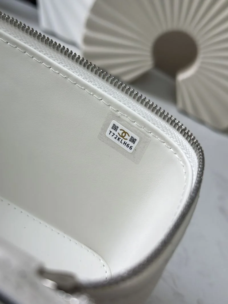 Chanel Cosmetic Bags Attractive 53373
