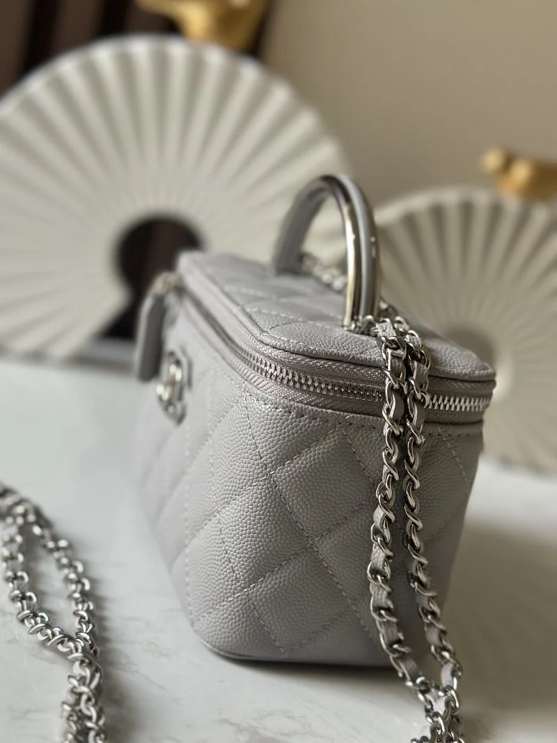 WrinkleFree Chanel Cosmetic Bags 53369